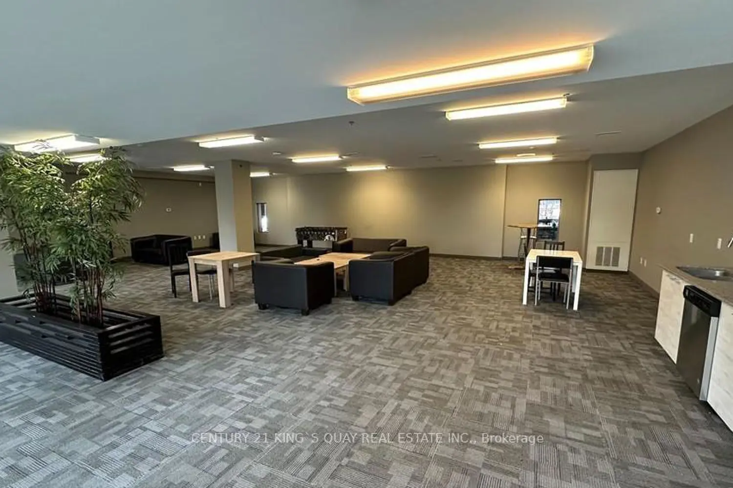 Additional image 5 of 251 Hemlock Street 620