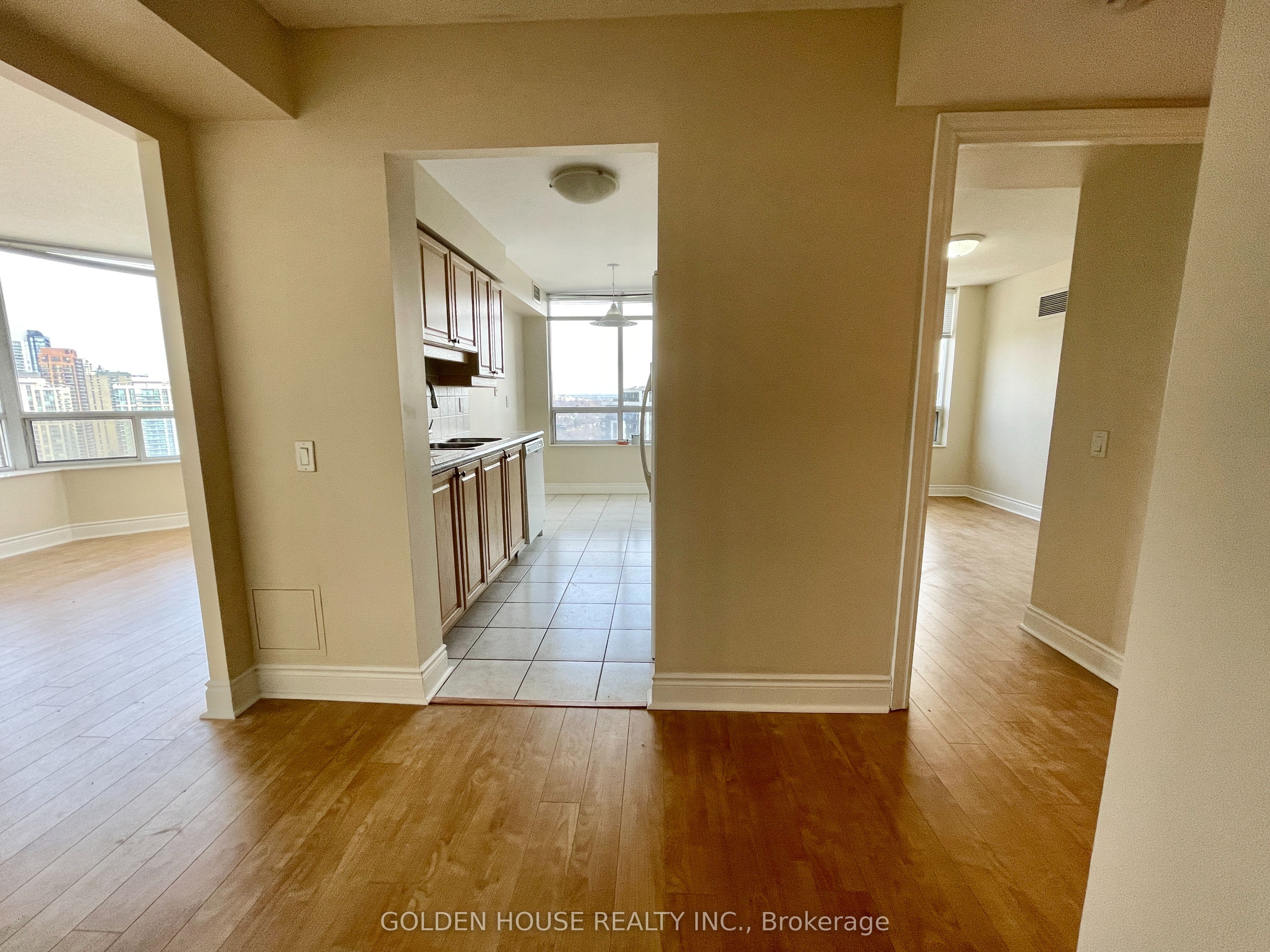 Additional image 3 of 2127-80 Harrison Garden Boulevard, Toronto, ON, M2N 7E3
