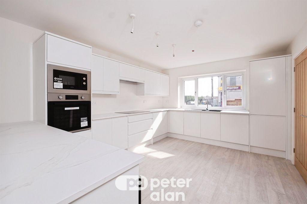 Additional image 13 of 4 bed detached house for saleFive Locks Road, Pontnewydd, Cwmbran NP44
