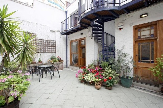 Room in a Shared House, Mews House, WC1X, N1 7GU