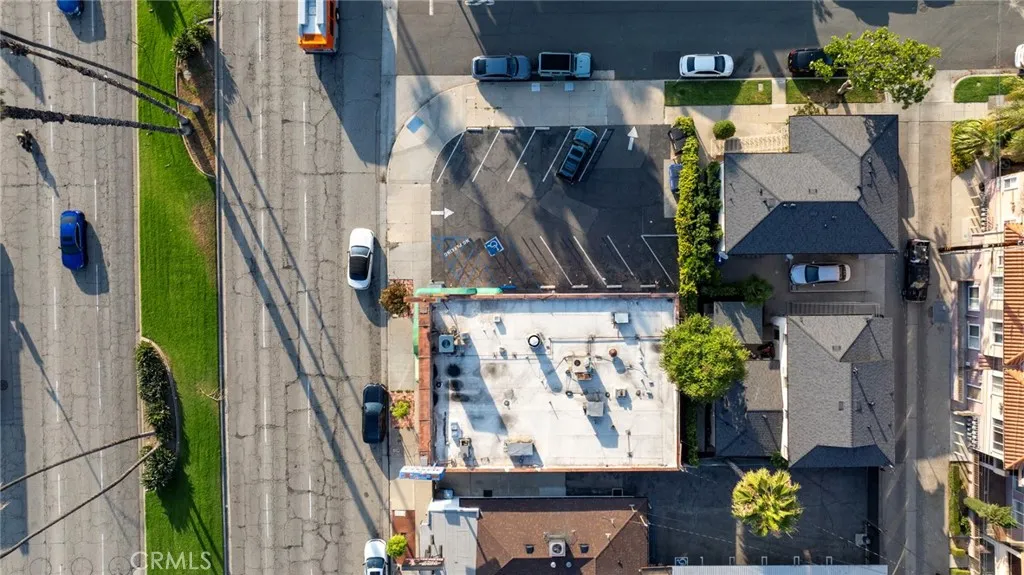 Additional image 33 of 906 S Gkenoaks Boulevard, Burbank, CA 91502