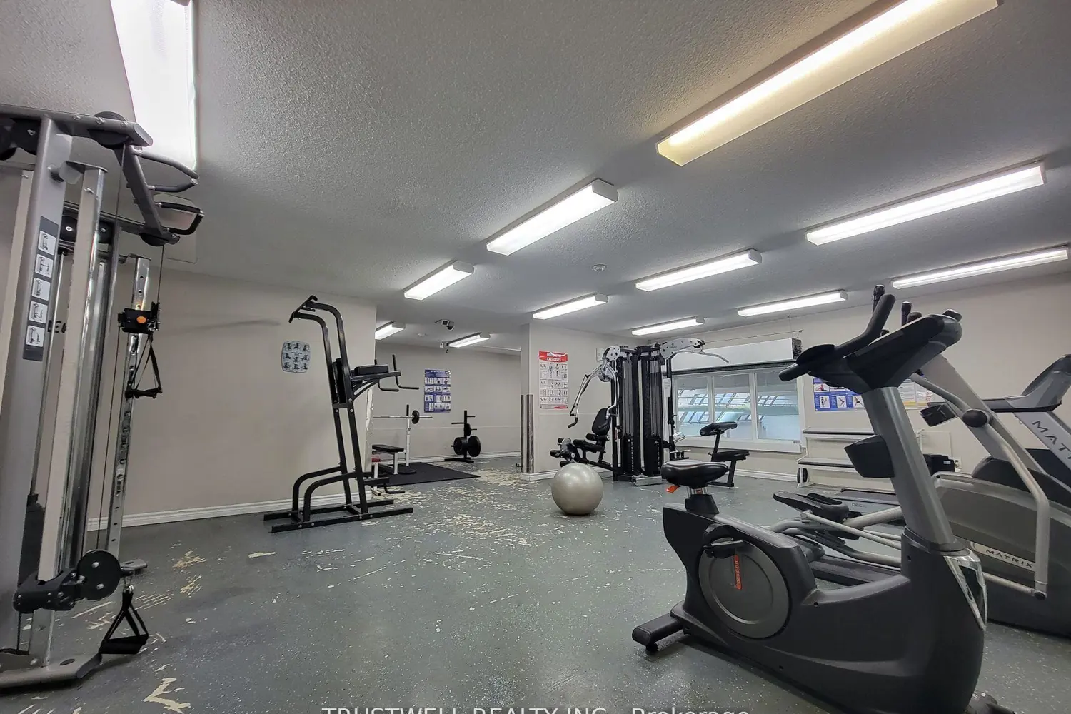 Additional image 4 of 4064 Lawrence Avenue 513