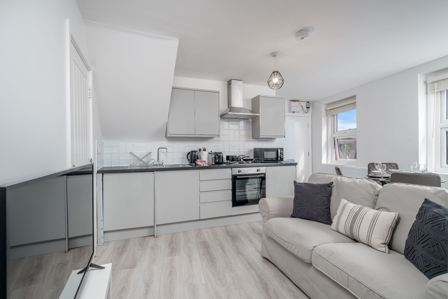 Additional image 4 of 2 Bed Flat, Grimsby Street, E2, N1 7GU