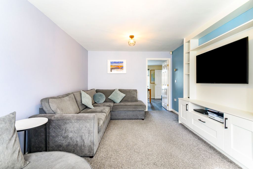4 bed detached house for saleWhitington Close, Bolton BL3 photo 2