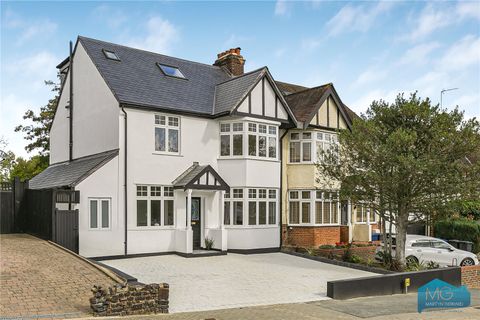 Northumberland Road, New Barnet, Hertfordshire EN5