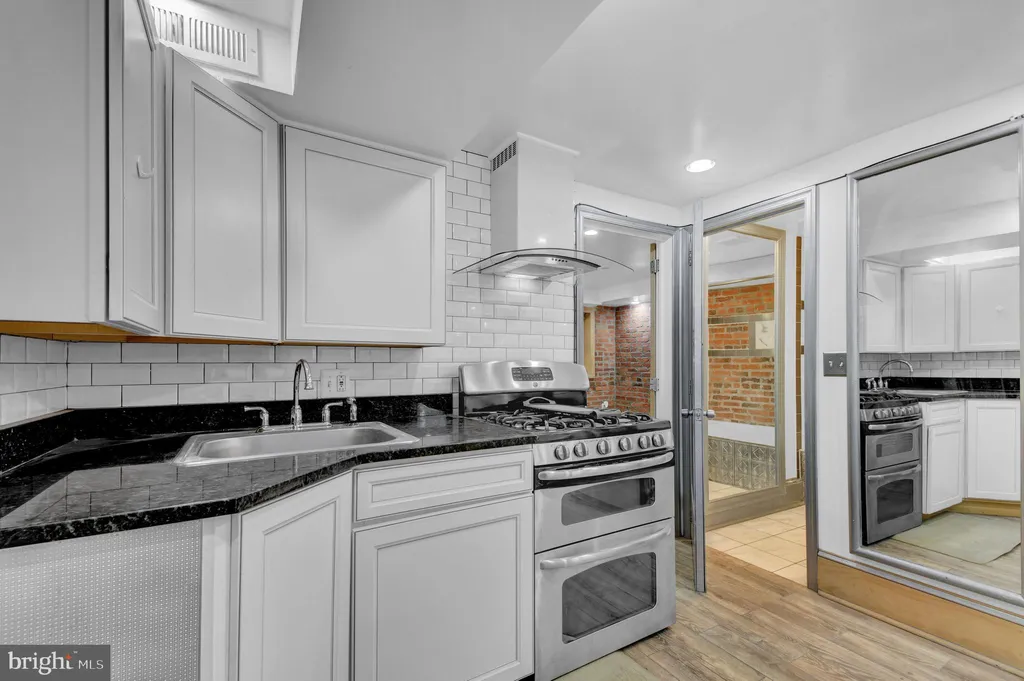 Additional image 16 of 1118 Girard Street NW Unit B, Washington, DC 20009