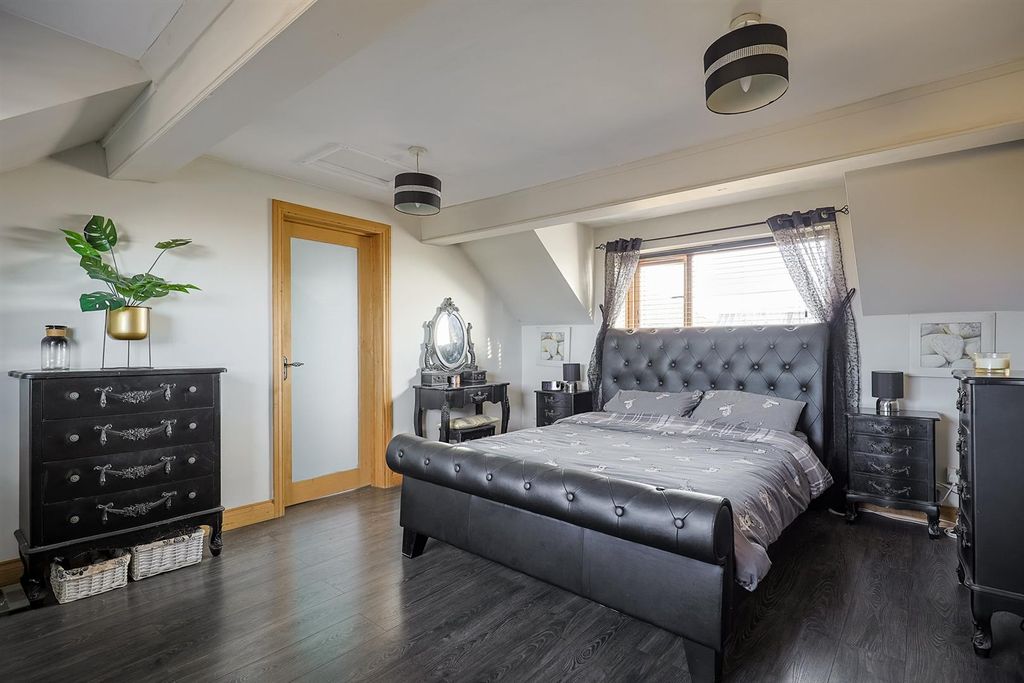 Additional image 14 of 6 bed semi-detached house for saleTy Dythel & Dythel Cottage, Pen-Y-Mynydd, Llanelli SA15
