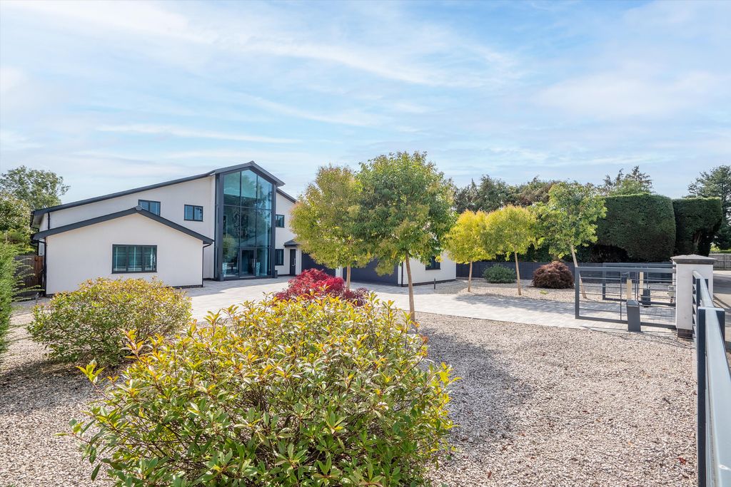 Additional image 40 of 5 bed detached house for saleAvonbank Drive, Stratford-Upon-Avon, Warwickshire CV37