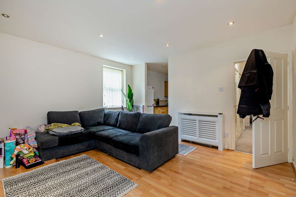 Additional image 4 of 1 bed flat for saleVictoria Road, Shotton, Deeside CH5