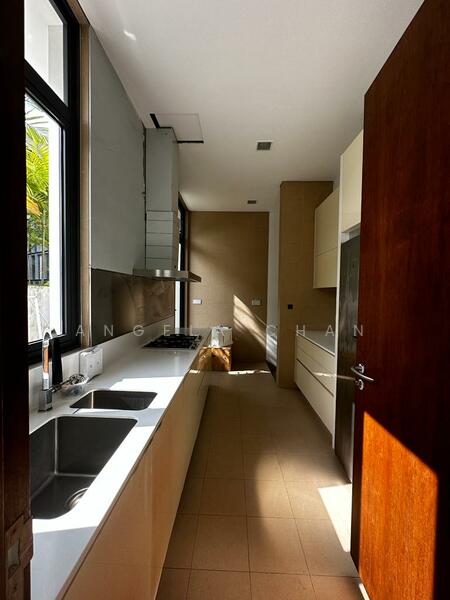 Additional image 16 of Pearl Island