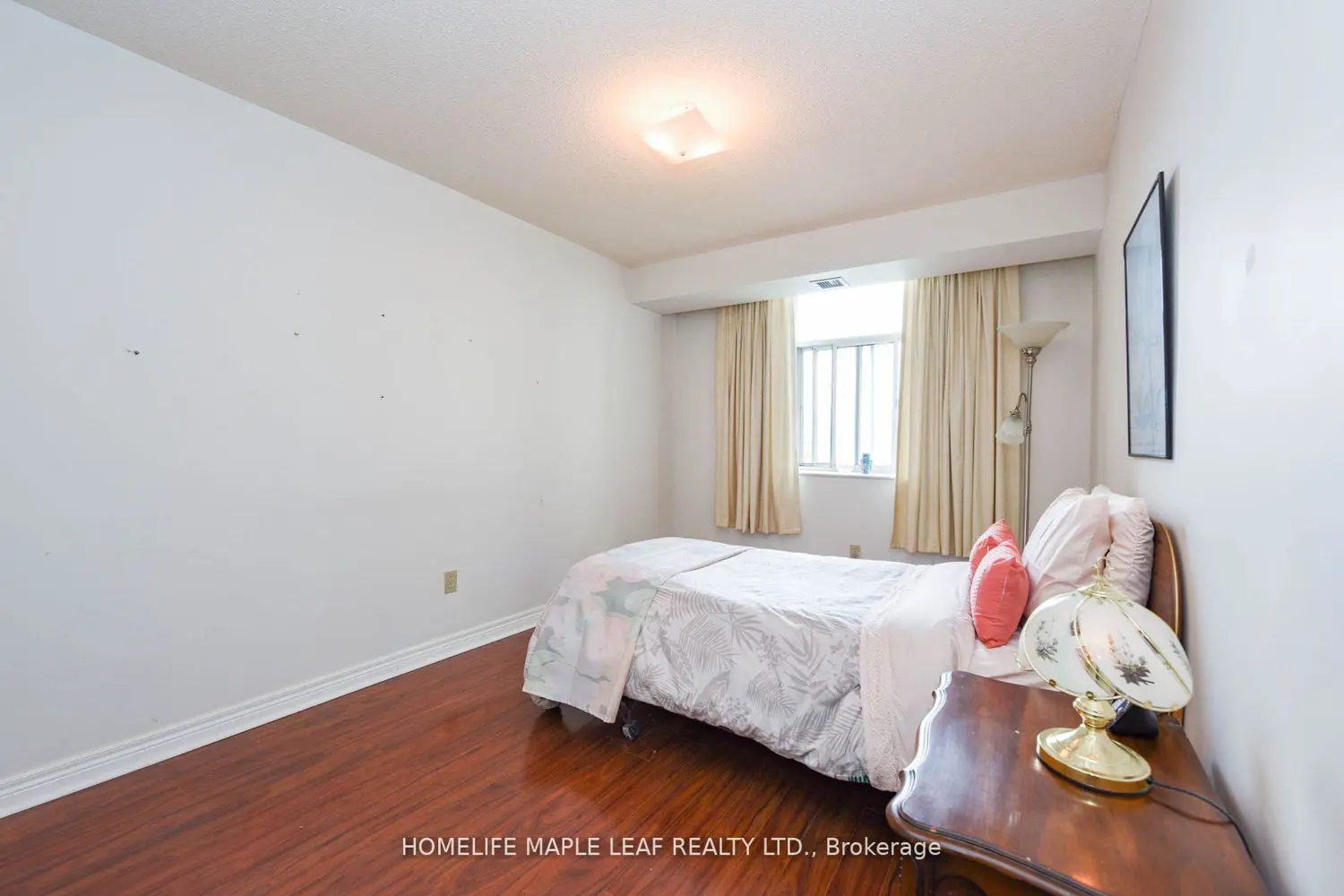 Additional image 8 of 3559 Eglinton Avenue 402