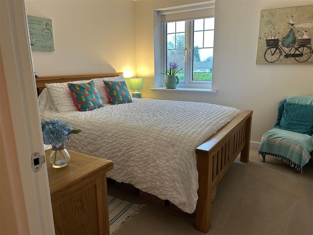 Additional image 12 of 2 bed flat for saleHooton Road, Willaston, Neston CH64