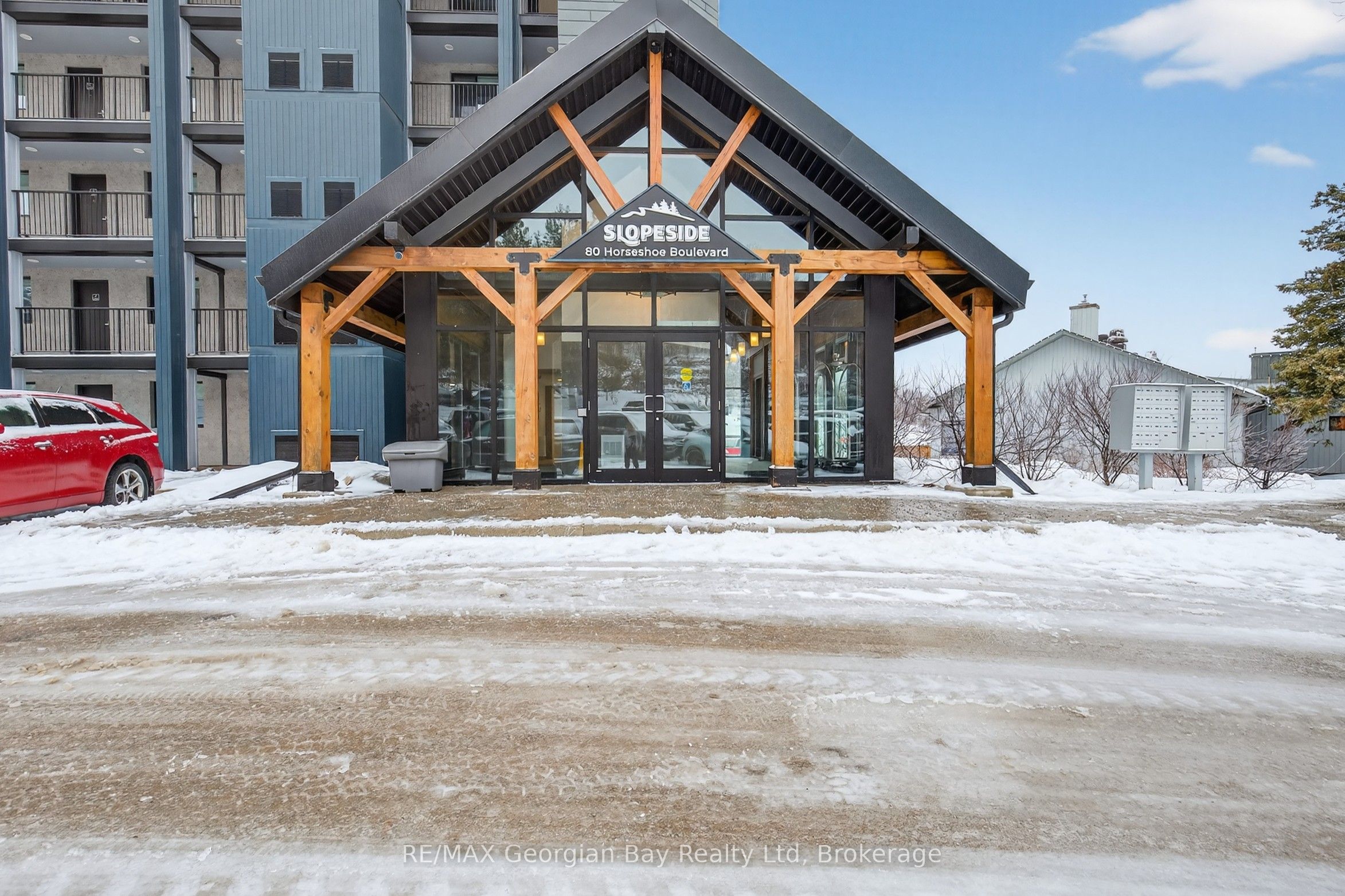 102 - 80 Horseshoe Boulevard, Oro-medonte, ON, L4M 4Y8