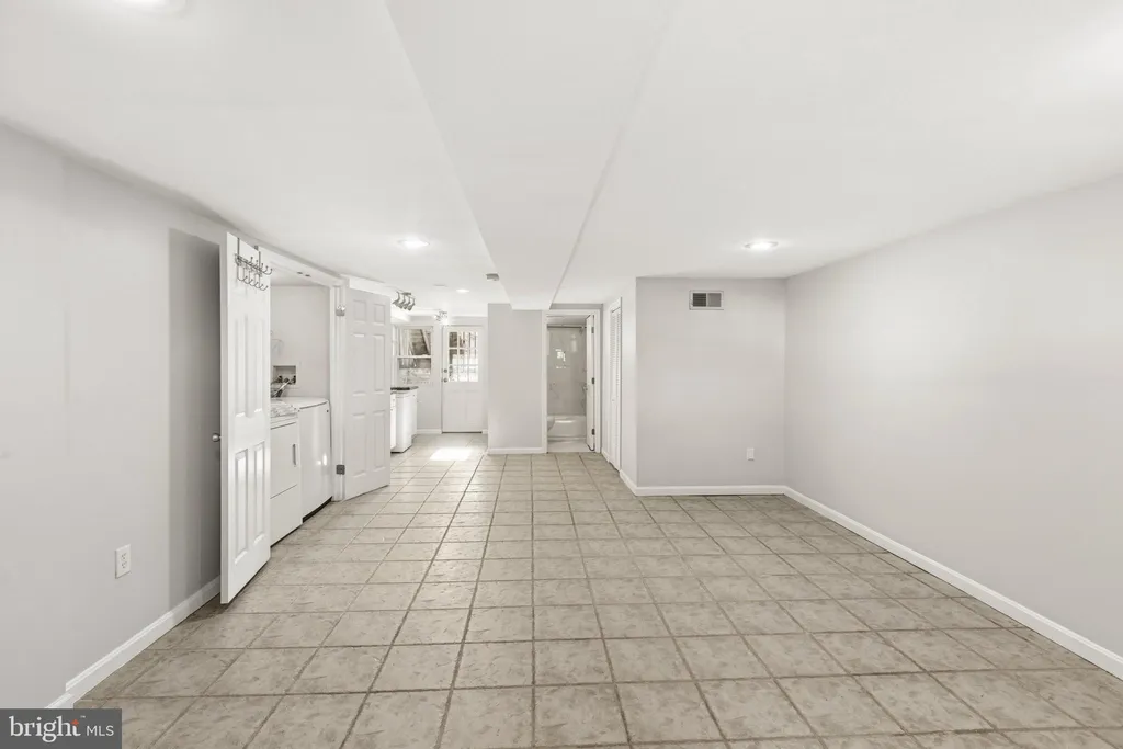 Additional image 36 of 5105 New Hampshire Avenue NW, Washington, DC 20011