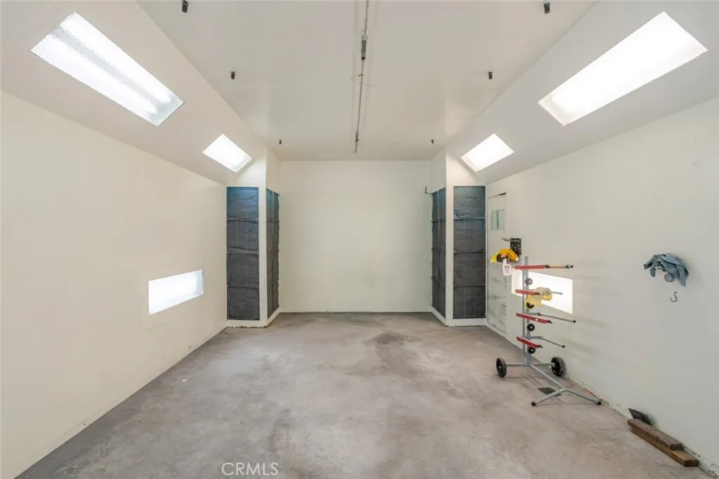 Additional image 14 of 14116 Oxnard Street, Van Nuys, CA 91401