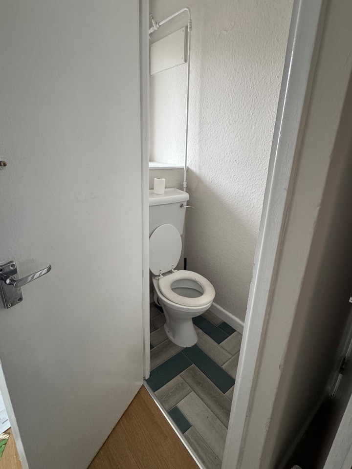 Additional image 3 of 2 Bed Maisonette, Parkinson Court, N1, N1 7GU