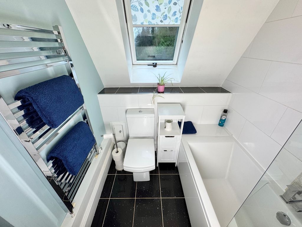Additional image 19 of 2 bed flat for saleCastle Terrace, Bridge Of Weir PA11