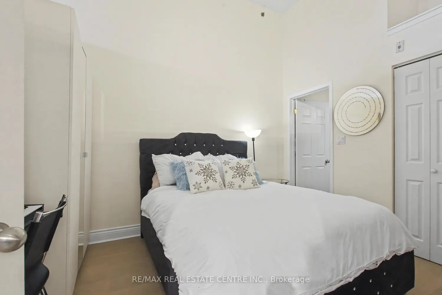 Additional image 7 of 276 King Street 213