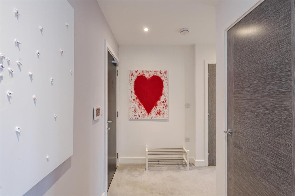 Additional image 9 of Cross Way, Harpenden