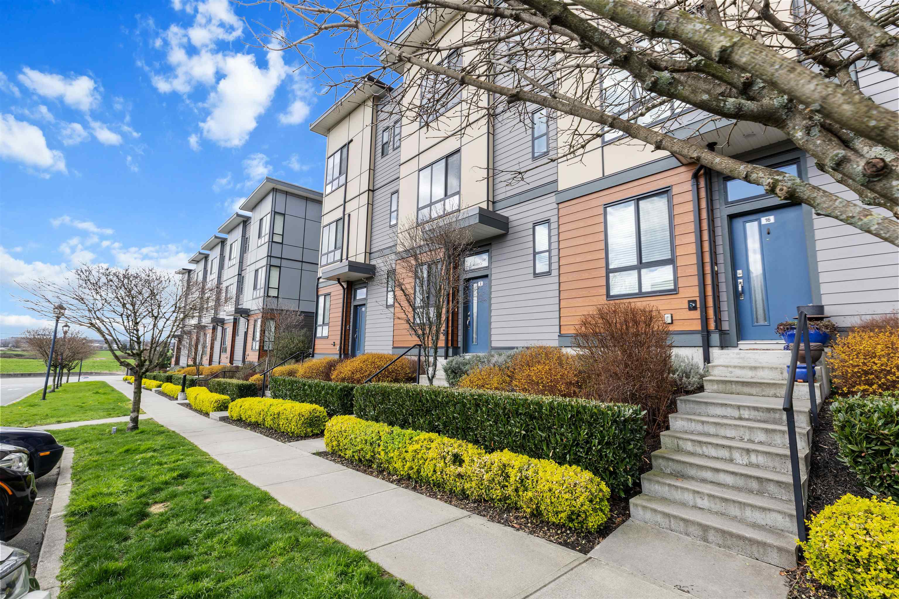 15-1938 North Parallel Road, Abbotsford, BC, V3G 0H1