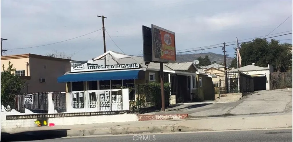 Additional image 8 of 7055 Foothill Blvd, Tujunga, CA 91042