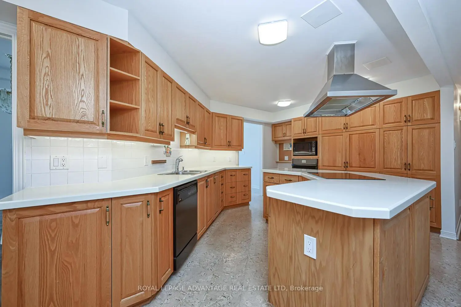Additional image 8 of 10 Armstrong Drive 401