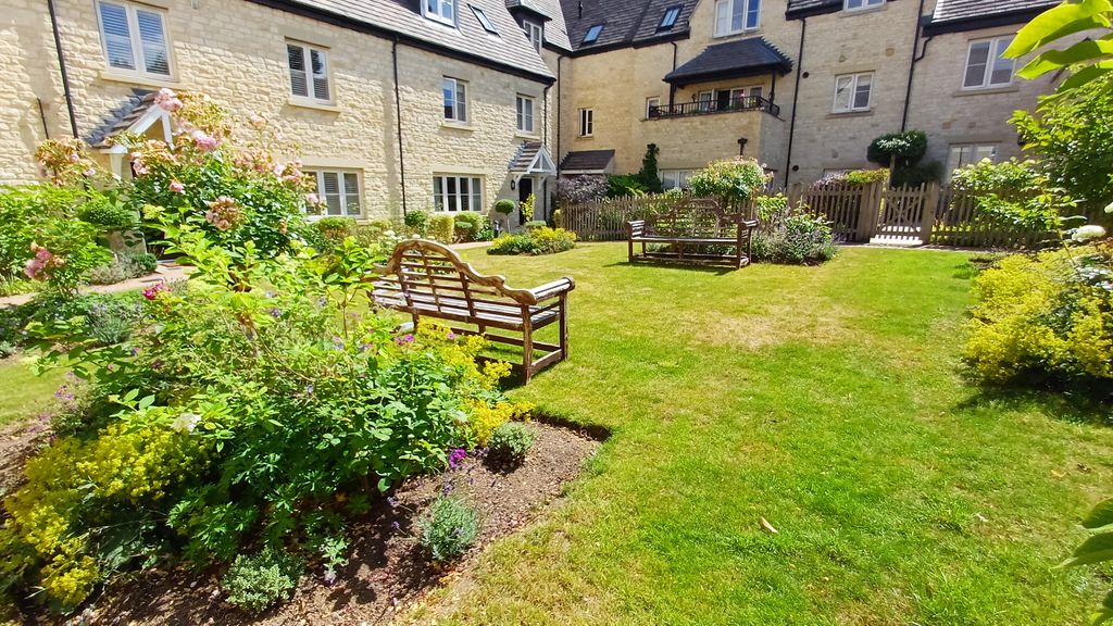 Additional image 25 of 3 bed flat for salePenhurst Gardens, Chipping Norton OX7
