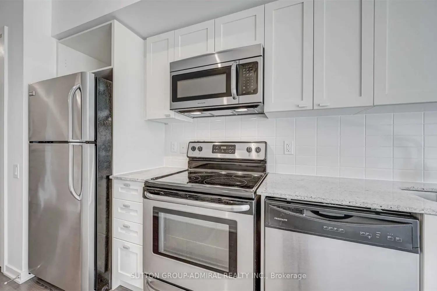 Additional image 7 of 105 The Queensway Avenue 413
