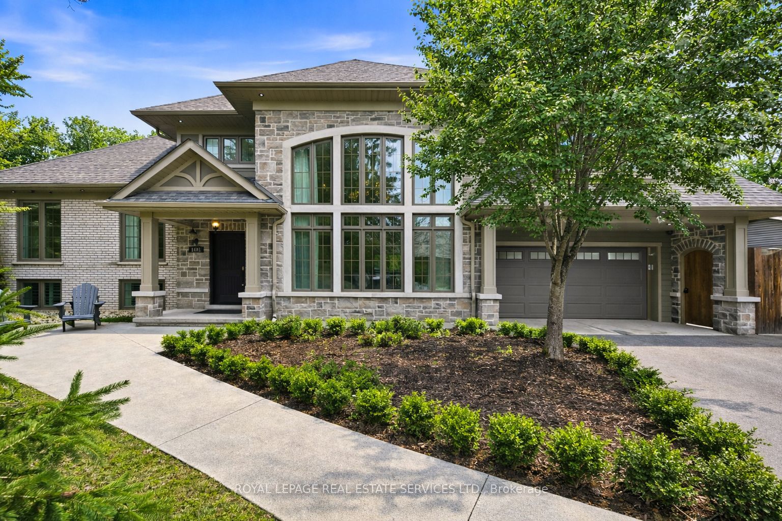 1601 Venetia Drive, Oakville, ON, L6L 1K8