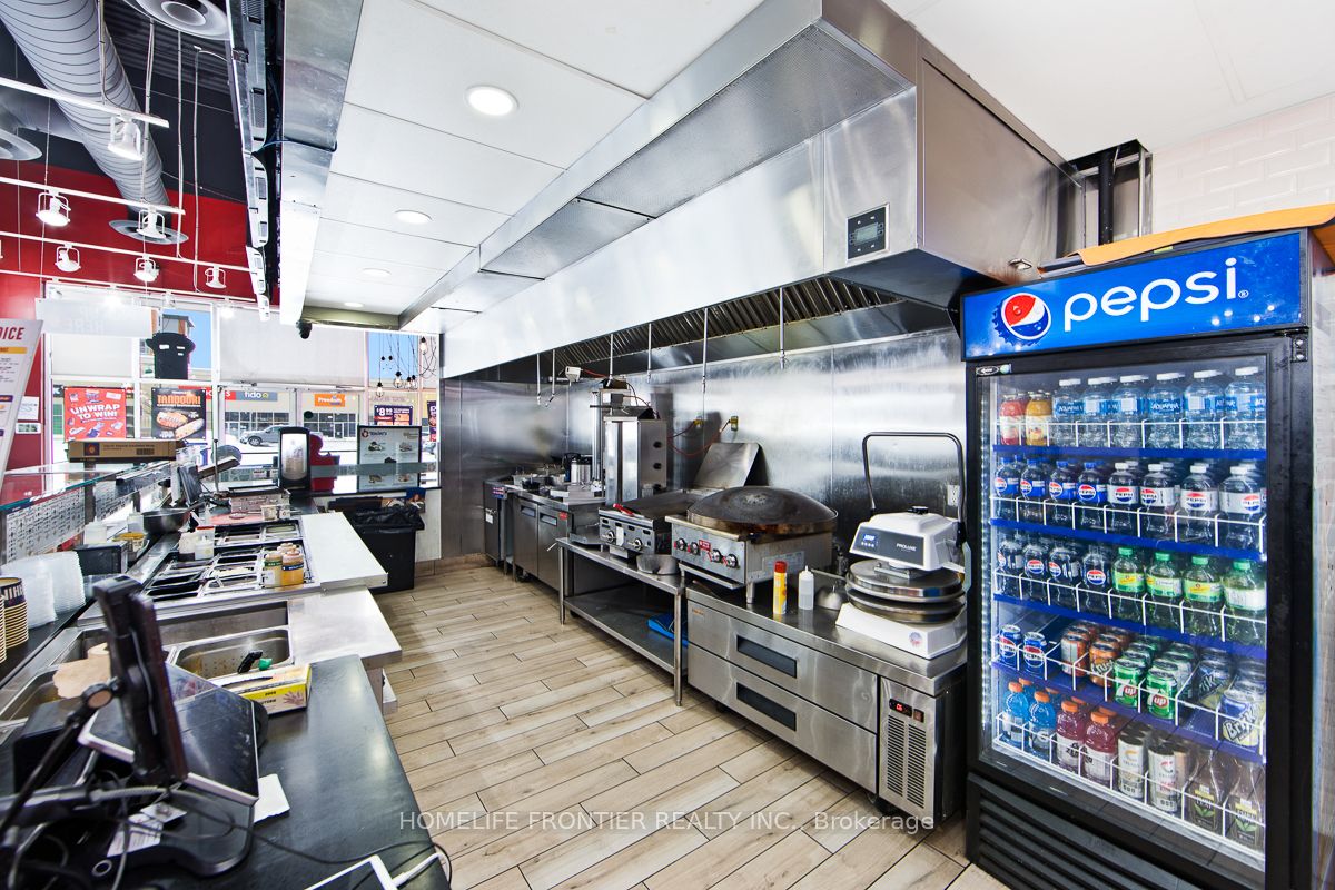 Additional image 2 of 642 Yonge Street, Barrie, ON, L4N 4E6