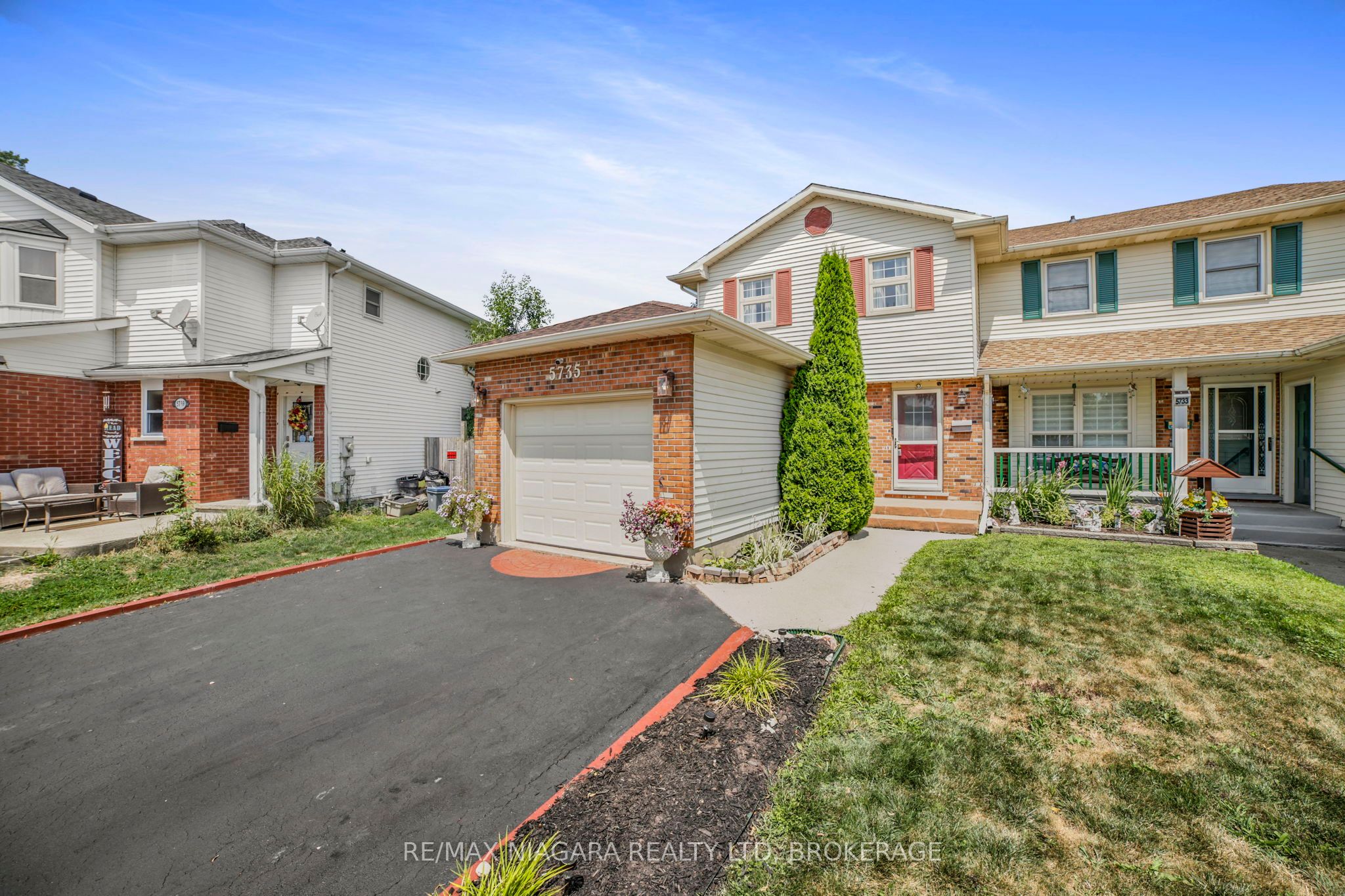 5735 Deerbrook Street, Niagara Falls, ON, L2G 7V7