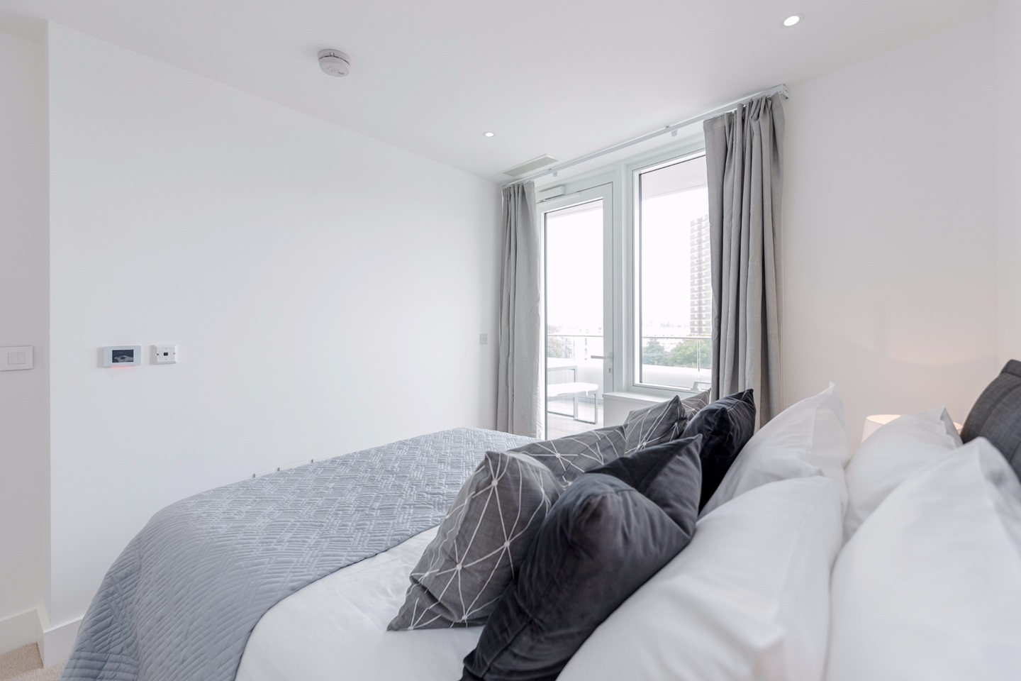 Additional image 15 of 1 Bed Flat, Lombard Road, SW11, N1 7GU