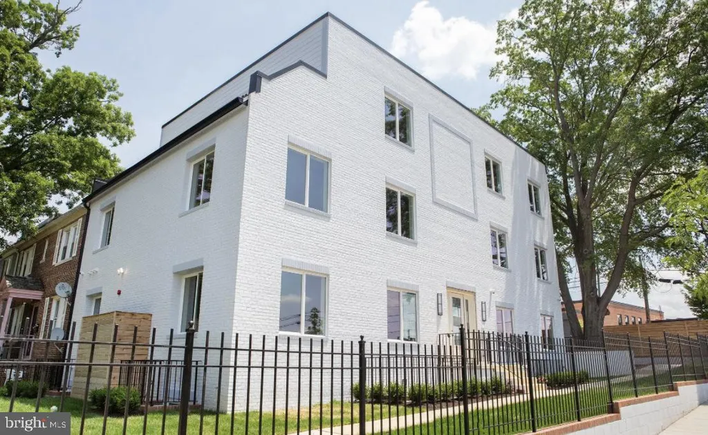 Additional image 3 of 1701 Trinidad Avenue NE Unit 4, Washington, DC 20002