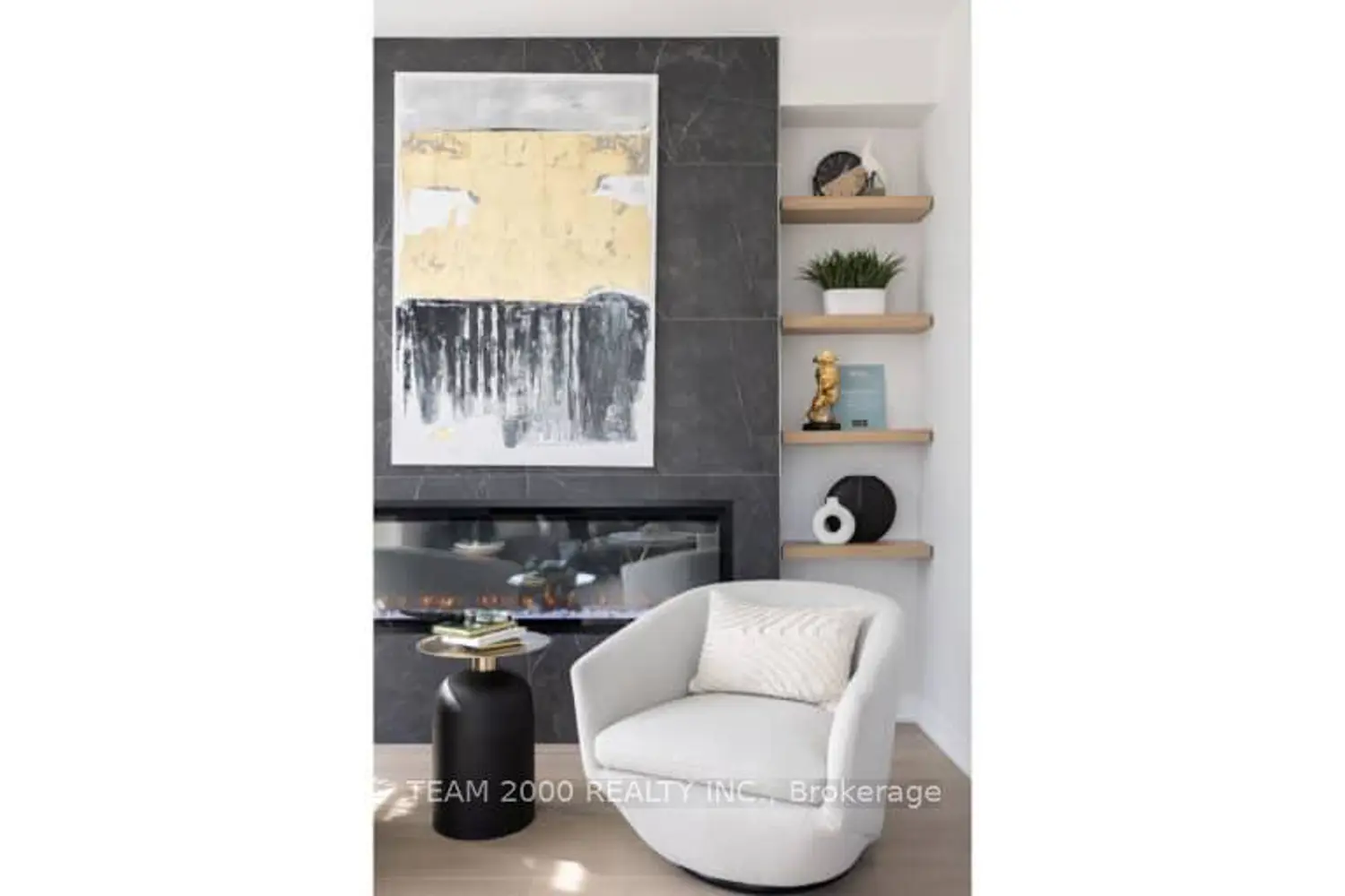 Additional image 4 of 10 Freedom Crescent 12