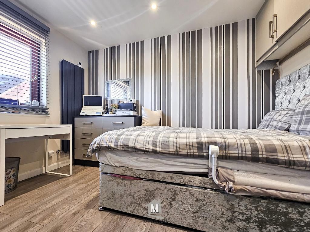Additional image 10 of 4 bed end terrace house for saleRochford Gardens, Slough, Buckinghamshire SL2