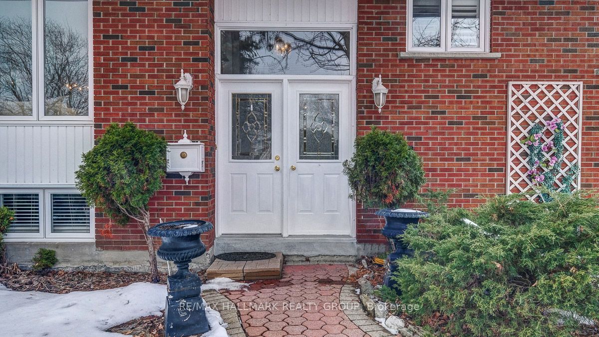 Additional image 3 of 2185 Bickerton Avenue, Ottawa, ON, K1J 6Y2