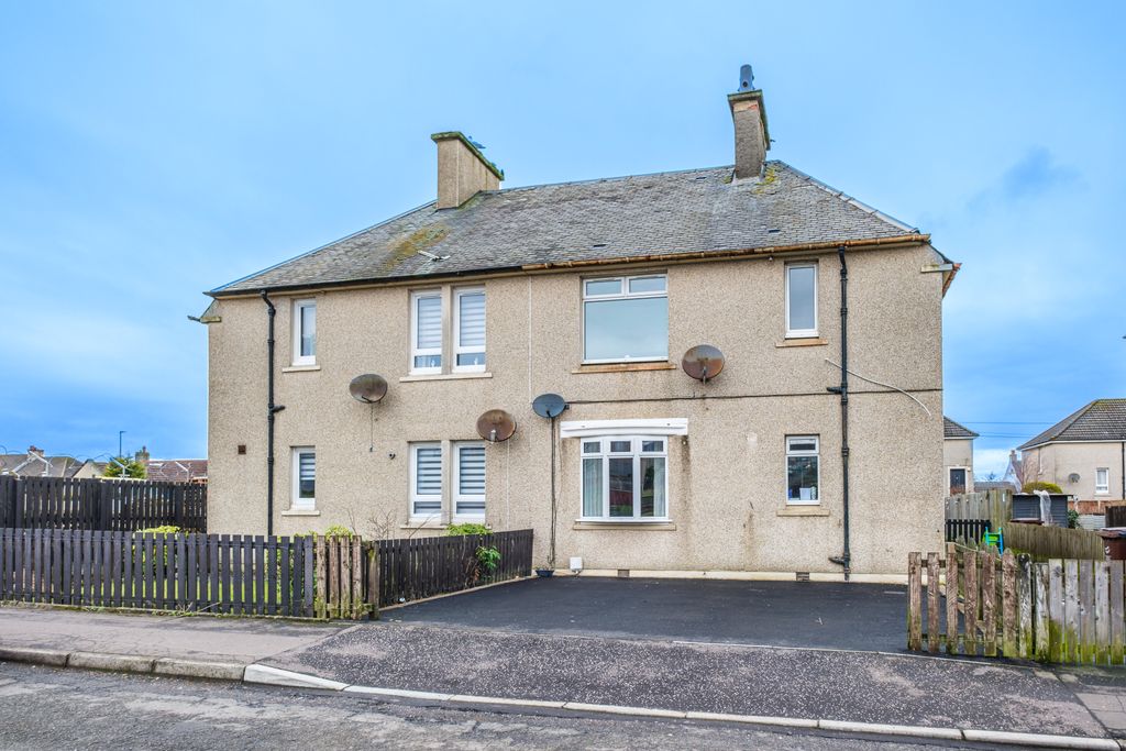 2 bed flat for saleMuirhall Terrace, Salsburgh, Shotts ML7