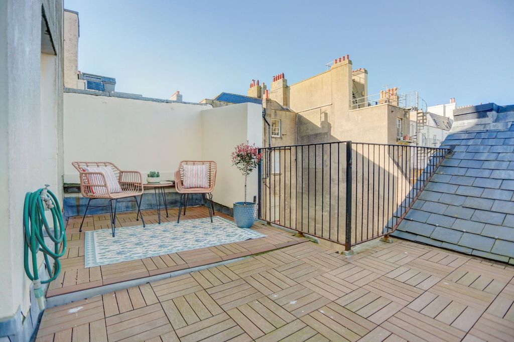 Additional image 21 of 2 bed flat for saleAdelaide Crescent, Hove BN3