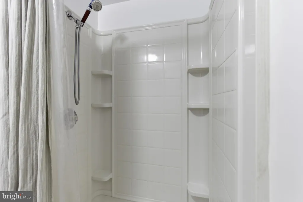 Additional image 15 of 504 Division Avenue NE, Washington, DC 20019