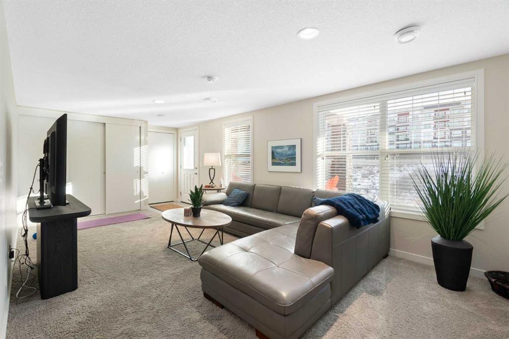 Additional image 5 of 78 Nolan Hill Heights NW, Calgary, AB, T3R 0S5
