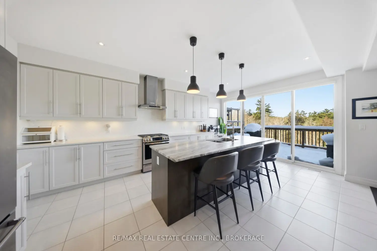Additional image 10 of 357 Woodbine Avenue