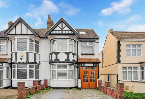 Primary image of Brantwood Gardens, Ilford IG4