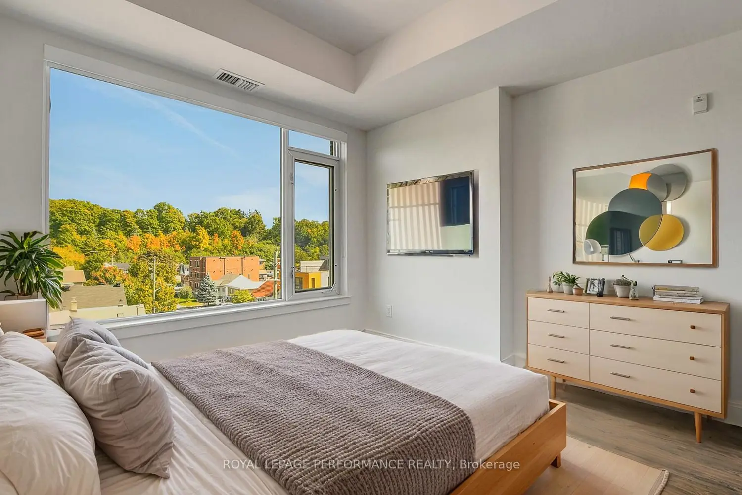 Additional image 7 of 7 Marquette Avenue 413