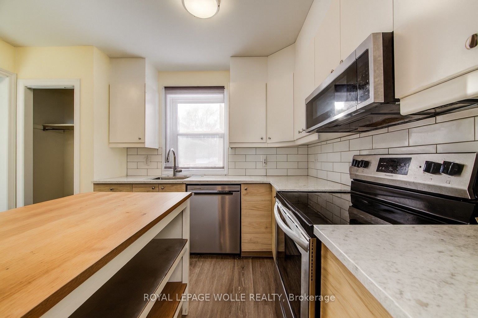 Additional image 5 of 284 Westcourt Place, Waterloo, ON, N2L 2R7