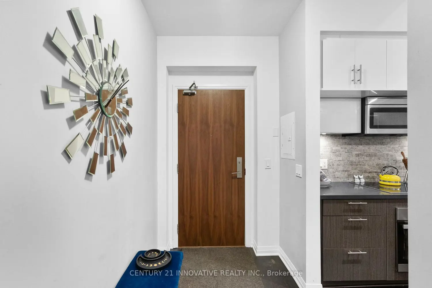 Additional image 3 of 8 Mercer Street 507