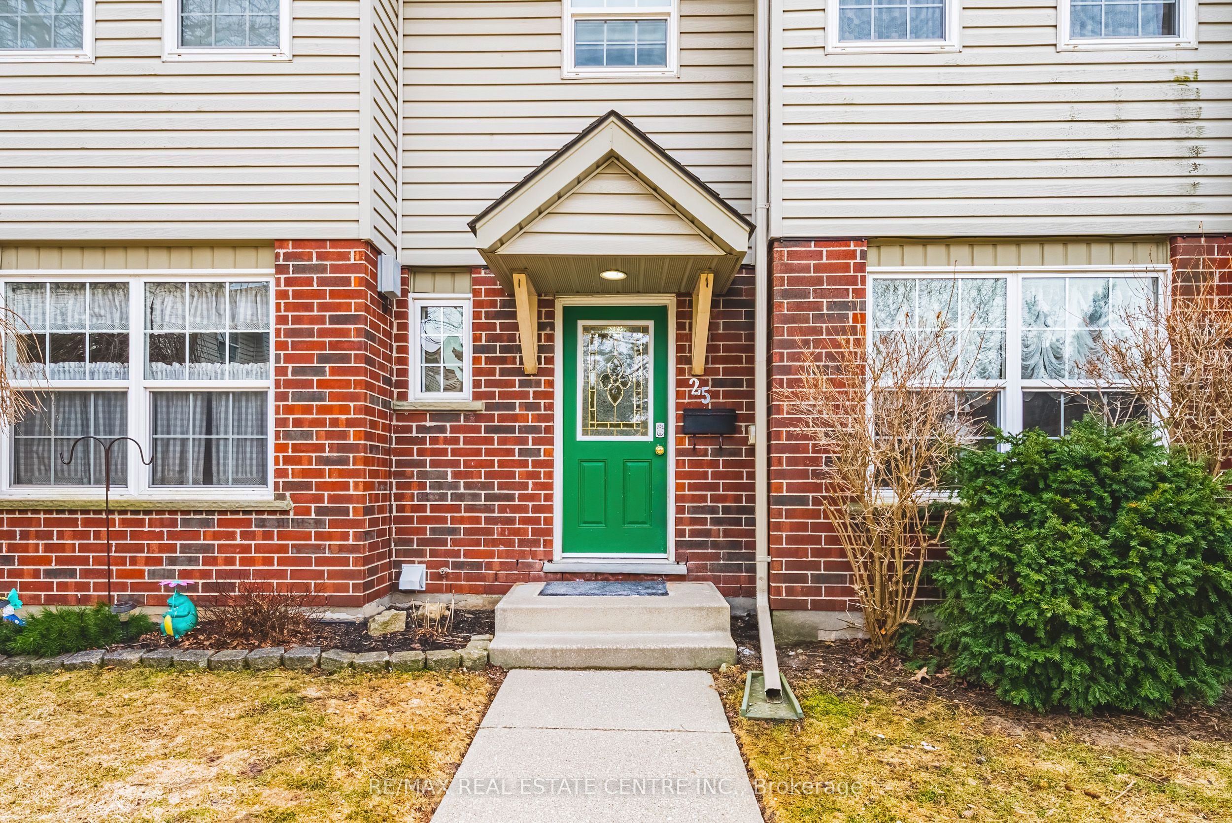 Additional image 2 of 25-26 Poplar Drive, Cambridge, ON, N3C 4A3