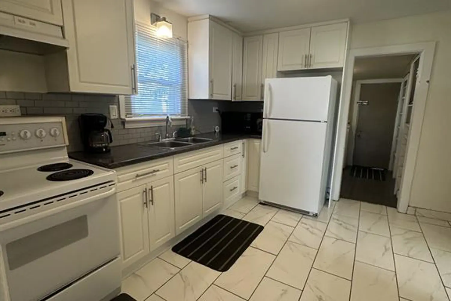 Additional image 16 of 5930 Fallsview Avenue