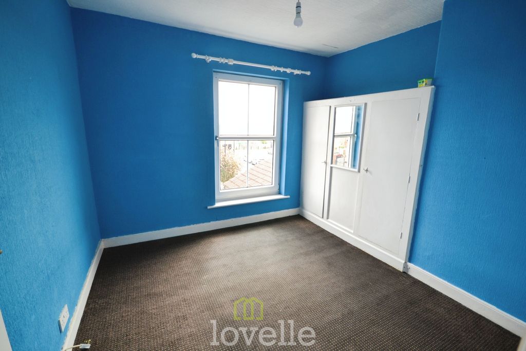Additional image 8 of 2 bed maisonette for saleSea View Street, Cleethorpes DN35