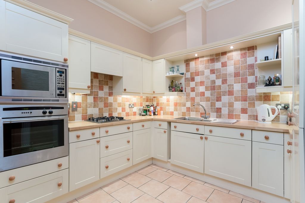 2 bed flat for salePayton Street, Stratford-Upon-Avon CV37