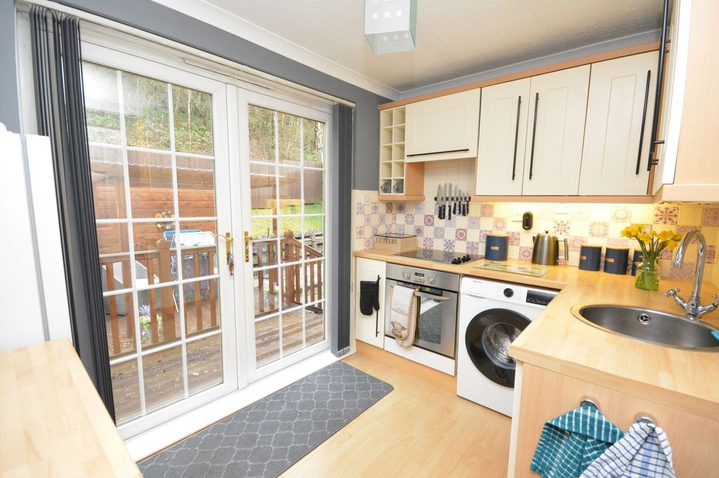 Additional image 3 of 2 bed flat for saleGairloch Crescent, Redding FK2